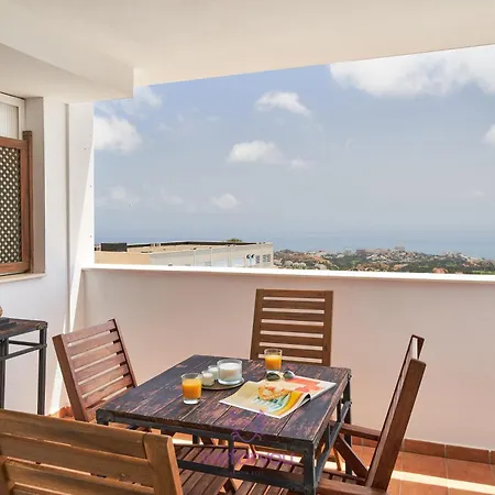Weforyou Two Bedrooms Calm & Sunny Апартаменти *
