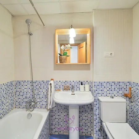 Weforyou Two Bedrooms Calm & Sunny Апартаменти *